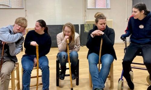 Nieuwe toneelcursus voor jongeren met verstandelijke beperking